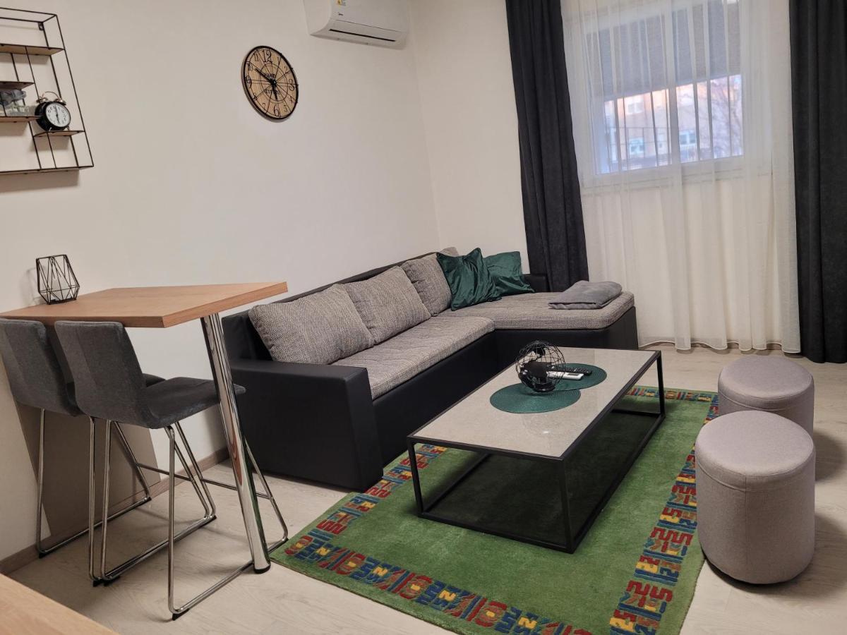 Kod Dide - Entry With Pin 0-24H Appartement Slavonski Brod Buitenkant foto